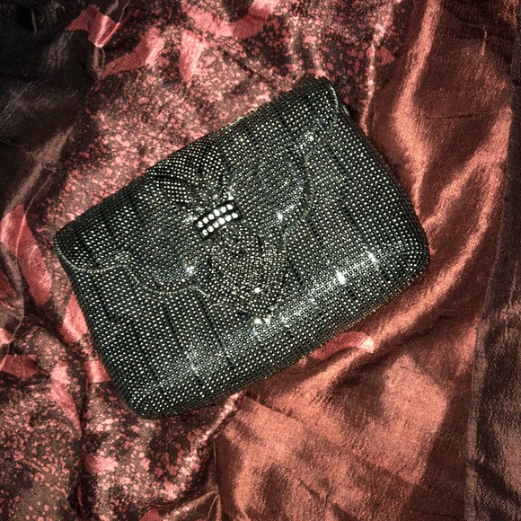 Does anyone know what brand this is? - Picture 8 of 8